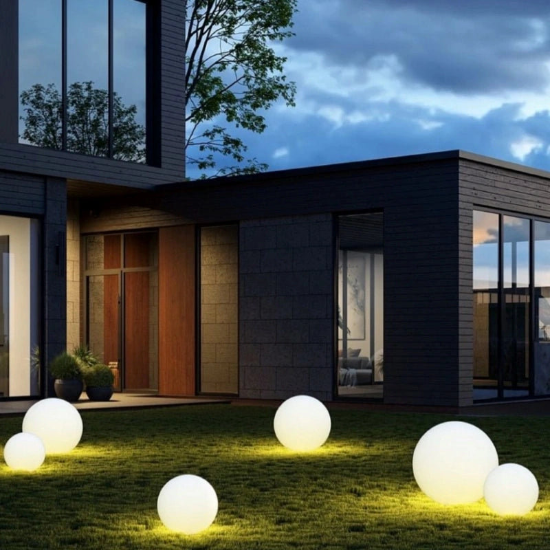 Sphere Garden Light
